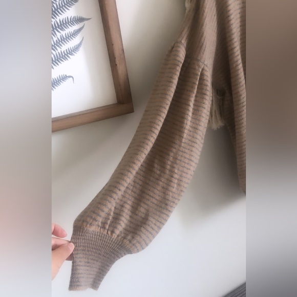 NWT 27 MILES Malibu Revolve 100% Cashmere Striped Crewneck Bishop Sleeve Camel - Picture 5 of 6